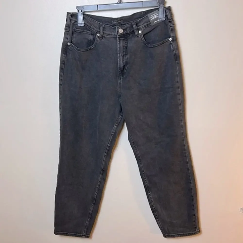 NWT Silver Jeans black Highly Desirable slim straight jeans, 20W